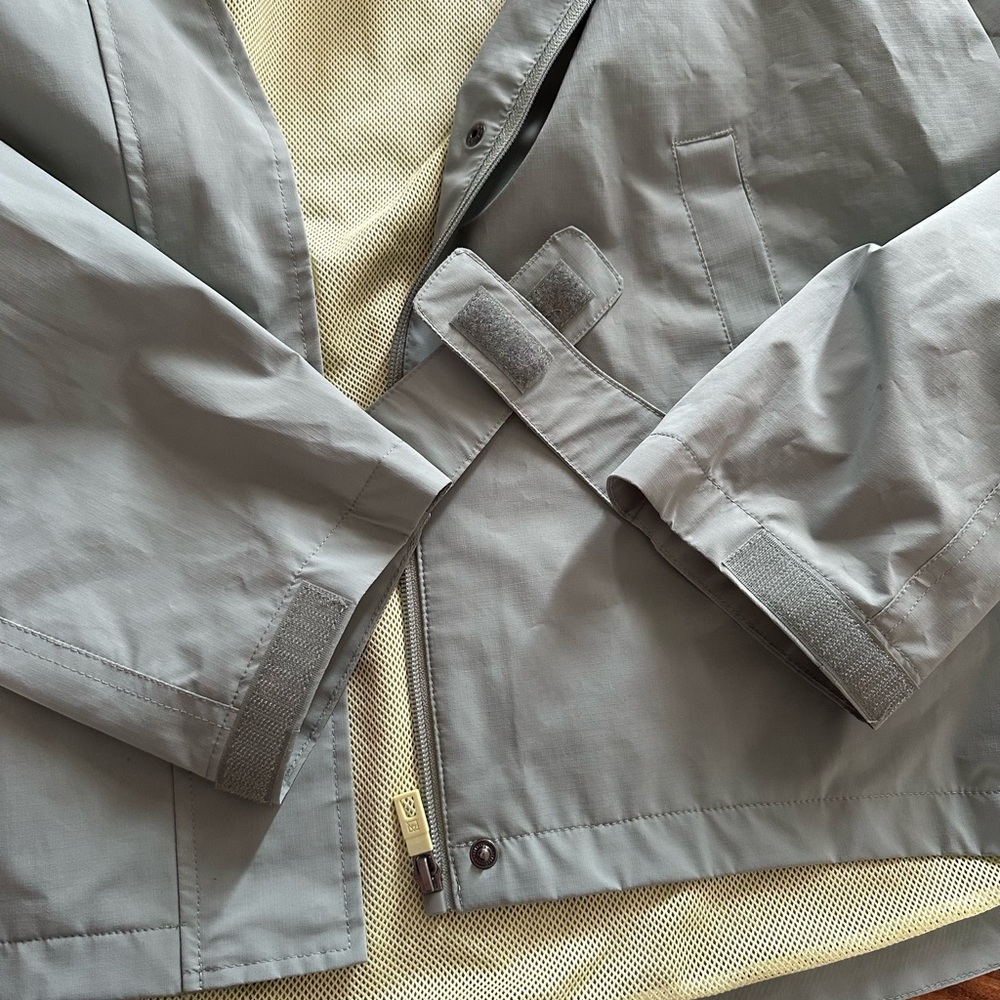 Avalanche Green Outdoor Jacket with Hood - Picture 4 of 4